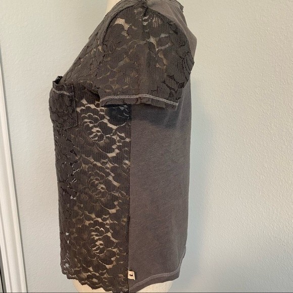 Hollister Lace Front Short Sleeve Silver Gray Woman's Top Sexy Size S - Picture 5 of 9